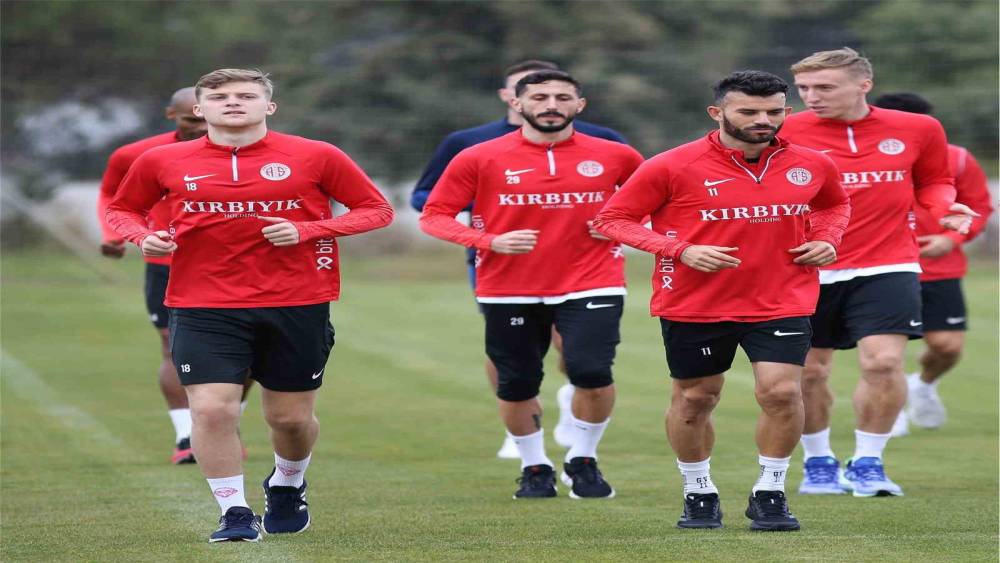 Antalyaspor, Pendikspor maçı hazırlıklarına başladı

