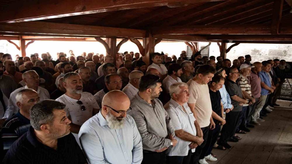 Gazze’de hayatını kaybedenler için Antalya’da gıyabi cenaze namazı kılındı
