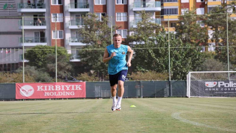 Alanyaspor, Adana Demirspor maçı hazırlıklarını tamamladı
