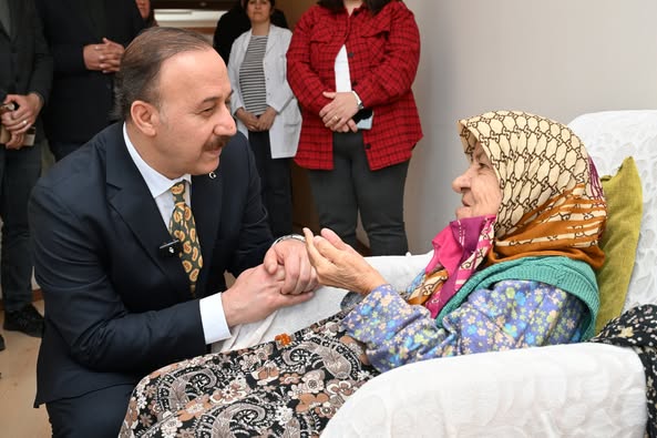 Isparta Valisi Abdullah Erin, Uluborlu Hacı Ahmet Şençopur Huzurevi Yaşlı