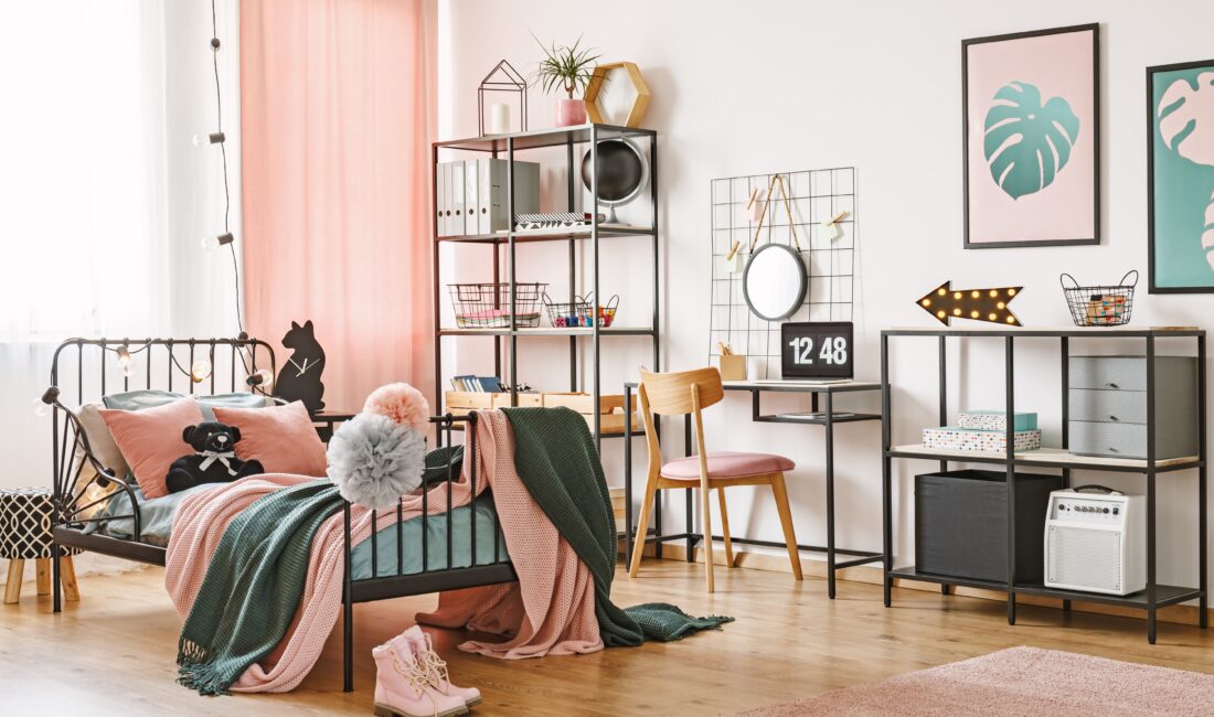 Gençlik dönemi, bireysel kimliğin şekillendiği ve sosyal yaşamın yoğunlaştığı önemli